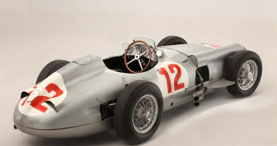 Fangio-Mercedes-W196-2