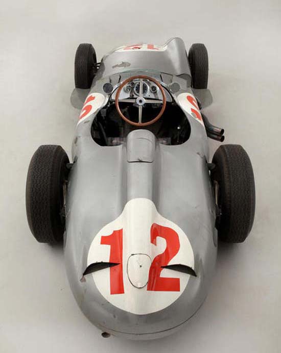 Fangio-Mercedes-W196-3