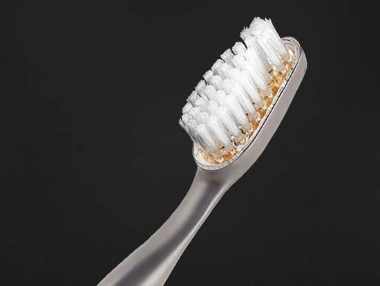 Reinast-Titanium-Toothbrush-5