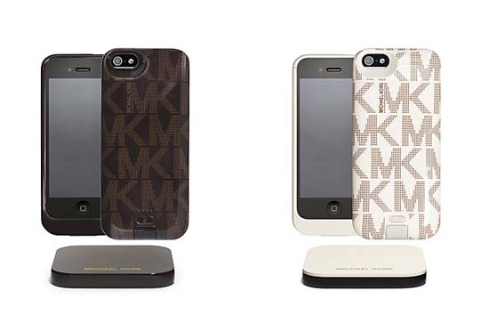 Michael Kors Duracell Powermat Kit Logo Print for iPhone 5/5s $140.00