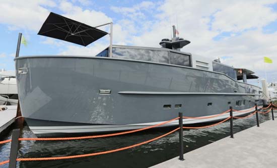 Luxury-superyacht-Arcadia-85-US-Edition-hull
