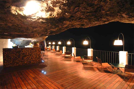 Grotta-Palazzese-Sea-Cave-Restaurant-Italy-003