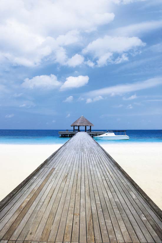 Outrigger-Konotta-Maldives-Resort-Arrival-Pavillion