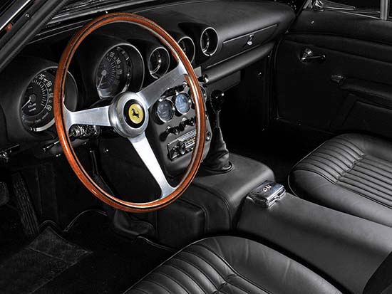 1962-Ferrari-400-Superamerica-interior