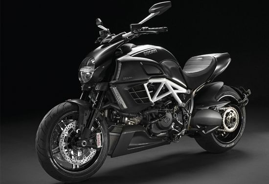2012 Ducati Diavel AMG Special Edition