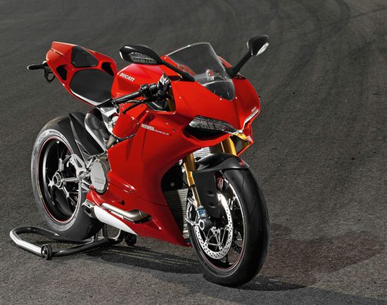 Ducati 1199 Panigale First Look