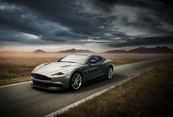 2013 Aston Martin Vanquish ( Video )