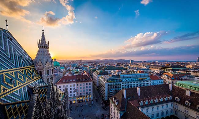 A Mind-Boggling Timelapse of Vienna