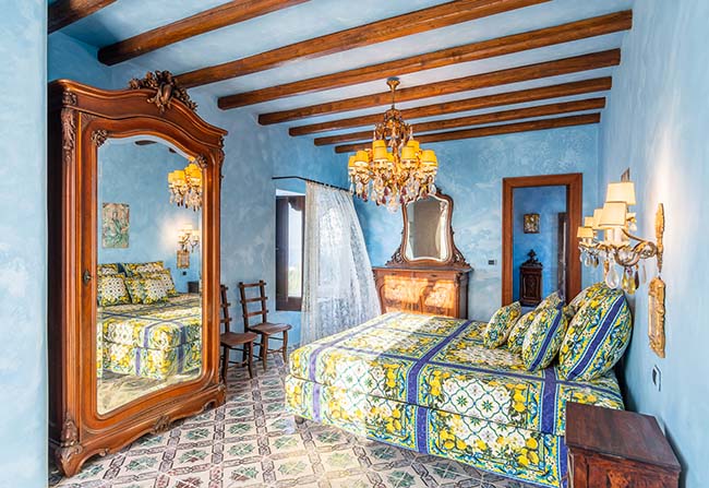 Dolce & Gabbana Stromboli villa bedroom