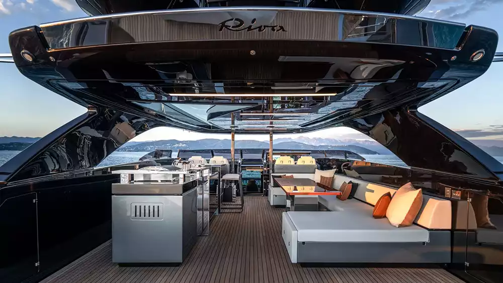 Detail of the Riva branding on the stern of the 112 Dolcevita Super