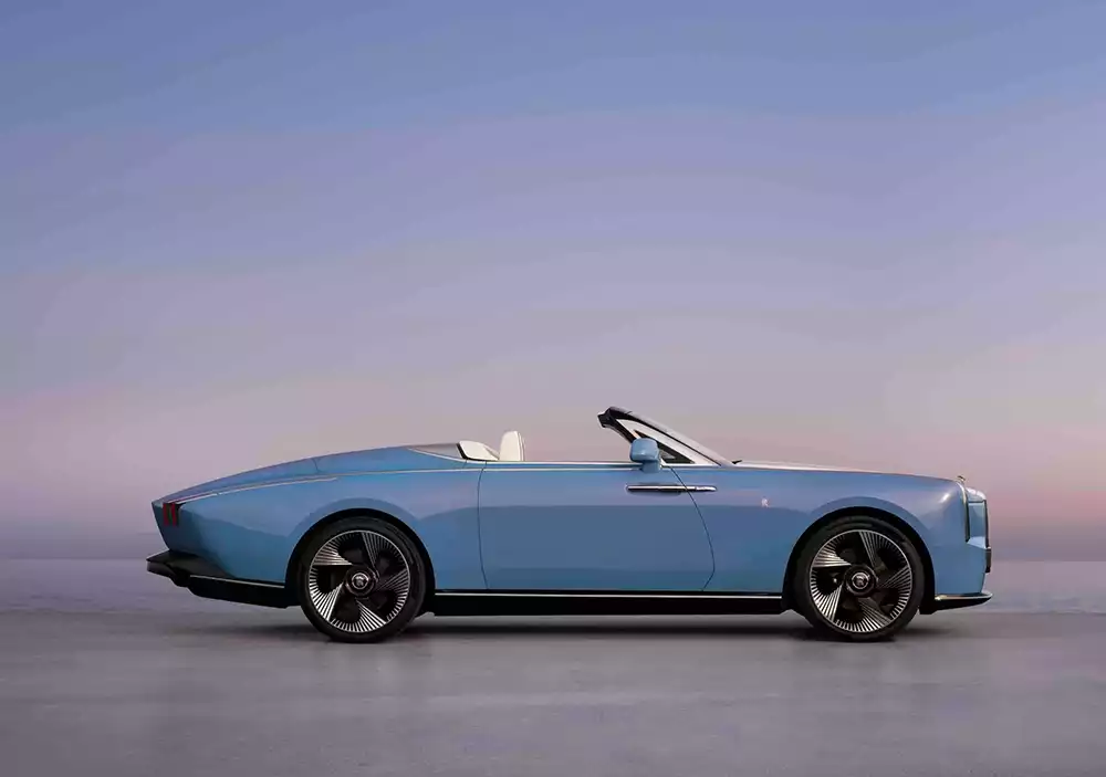 Side profile of the Rolls-Royce Project Nightingale showing its open-top Streamline Moderne design