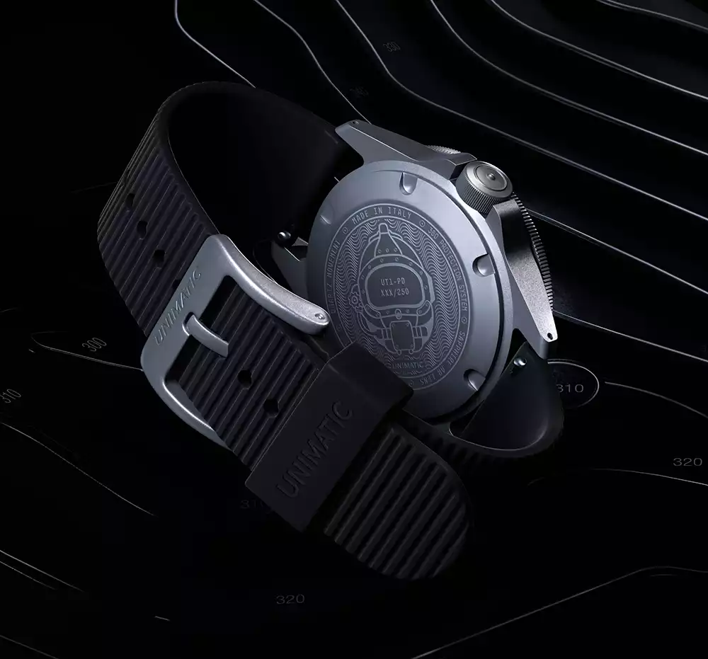 Engraved caseback and black TPU strap of the Unimatic UT1-PD Prodiver